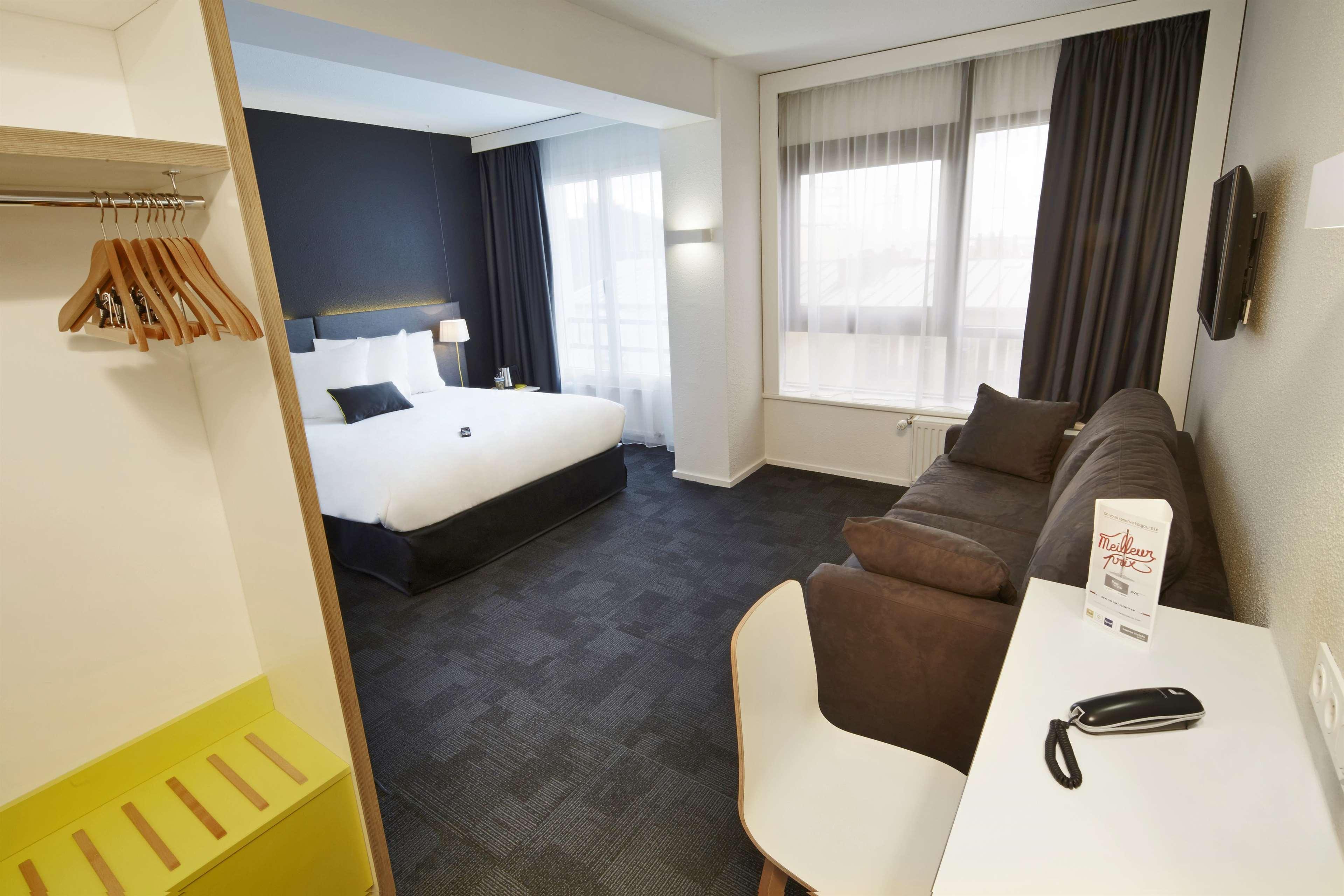 Kyriad Hotel Brest Buitenkant foto