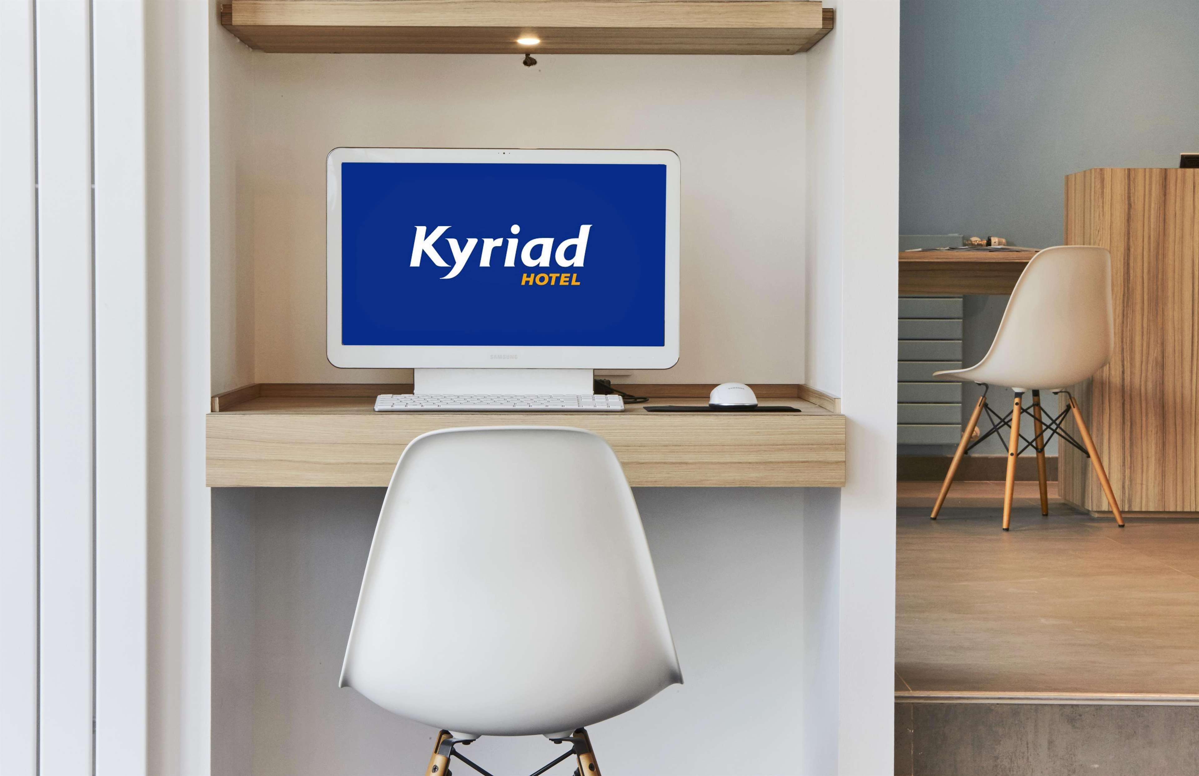 Kyriad Hotel Brest Buitenkant foto